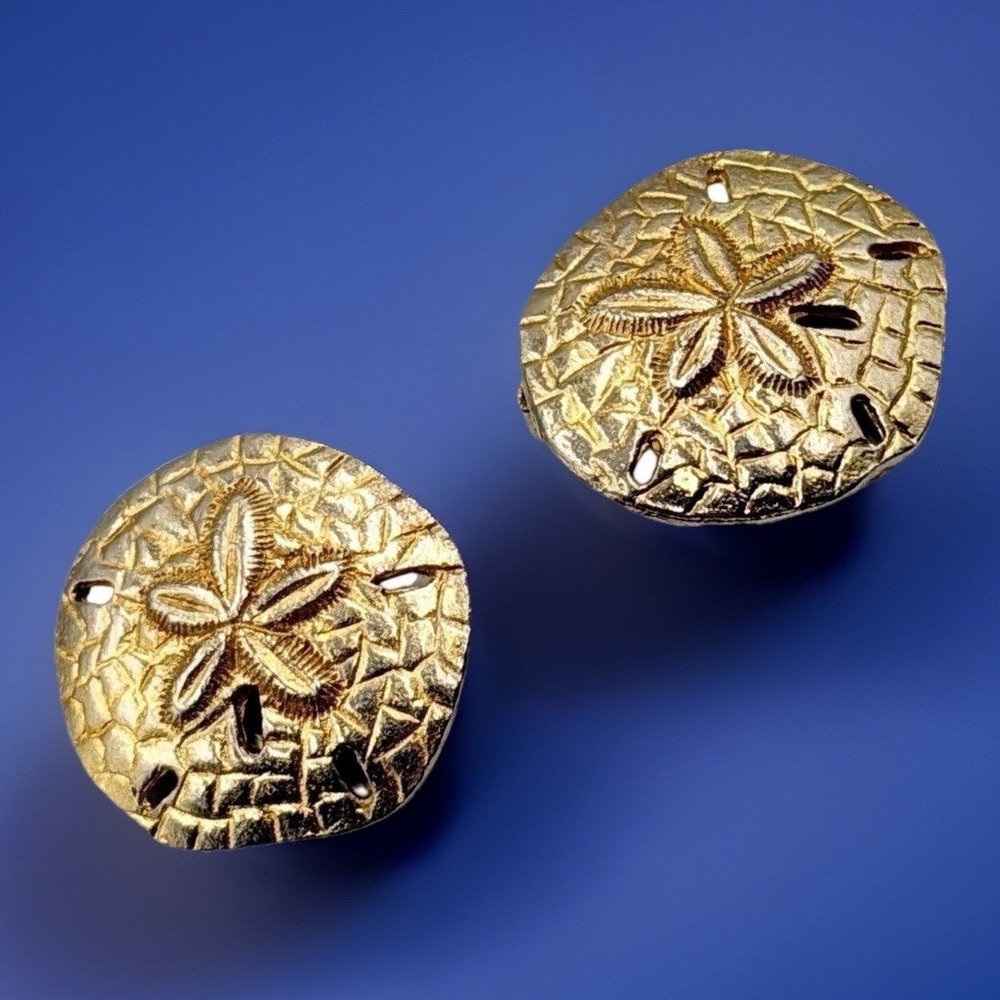 Vintage‎ Sand Dollar Clip Earrings Gold Tone Beach Spring Break